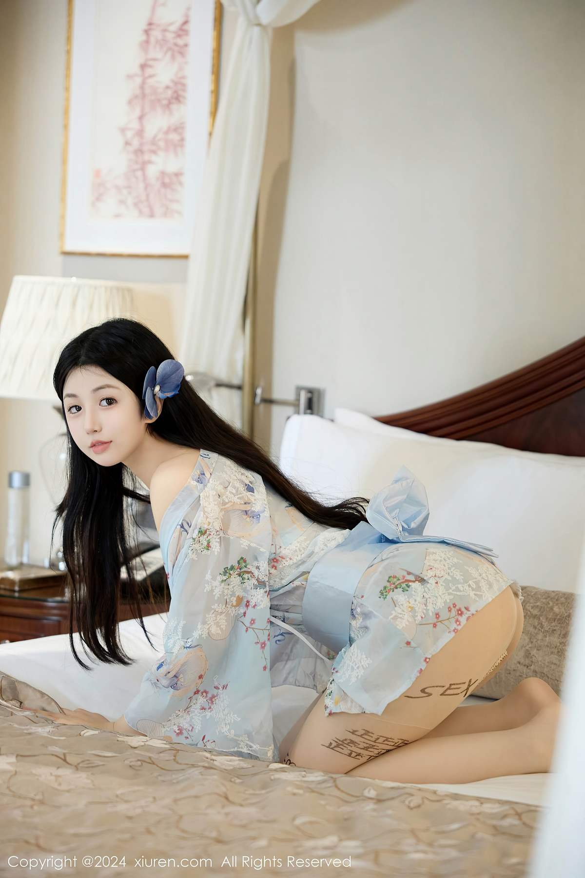 Xiuren秀人网-陈小花：静谧春光下的温柔倾城