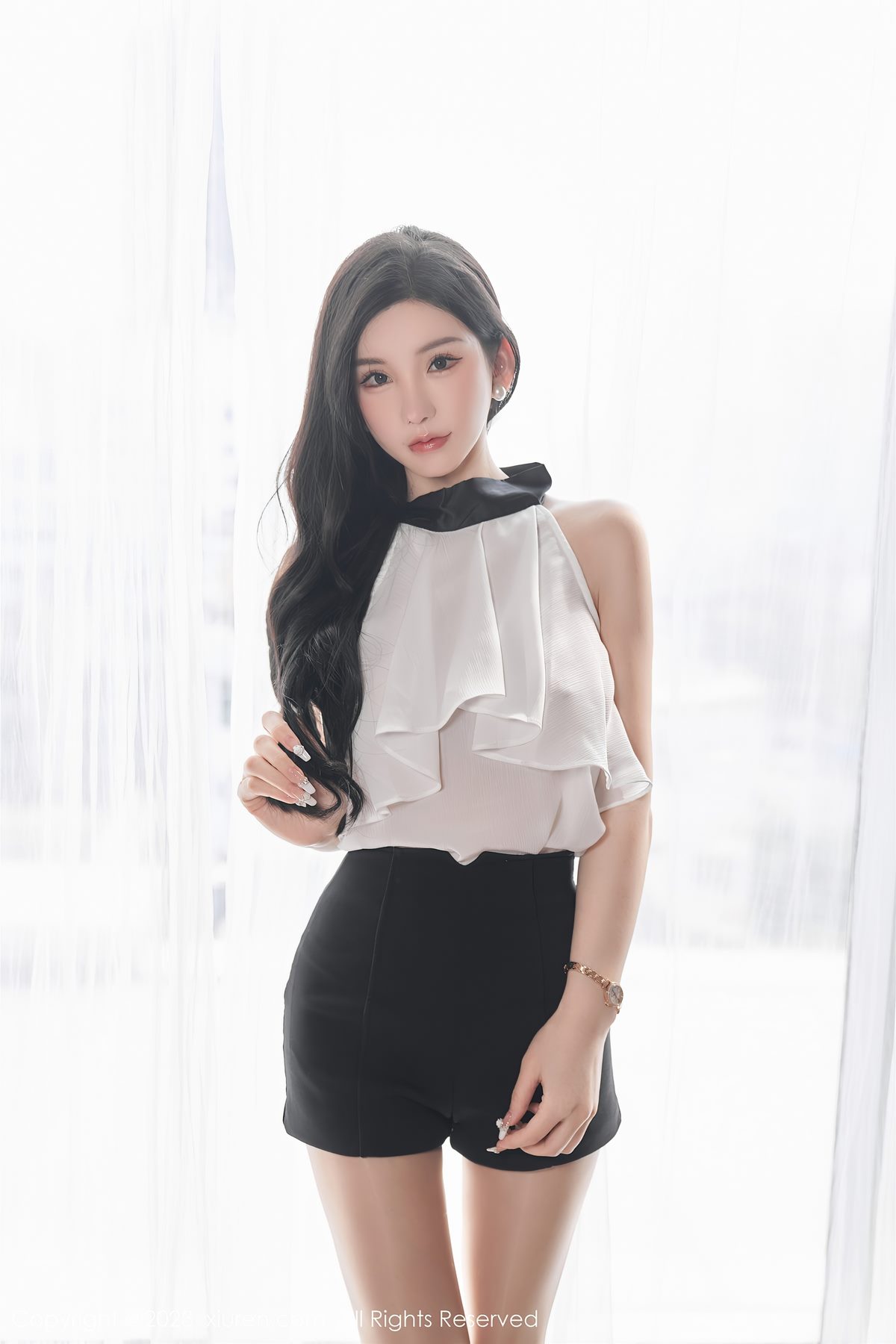 Xiuren秀人网-周于希：光影织梦，白羽蝶舞