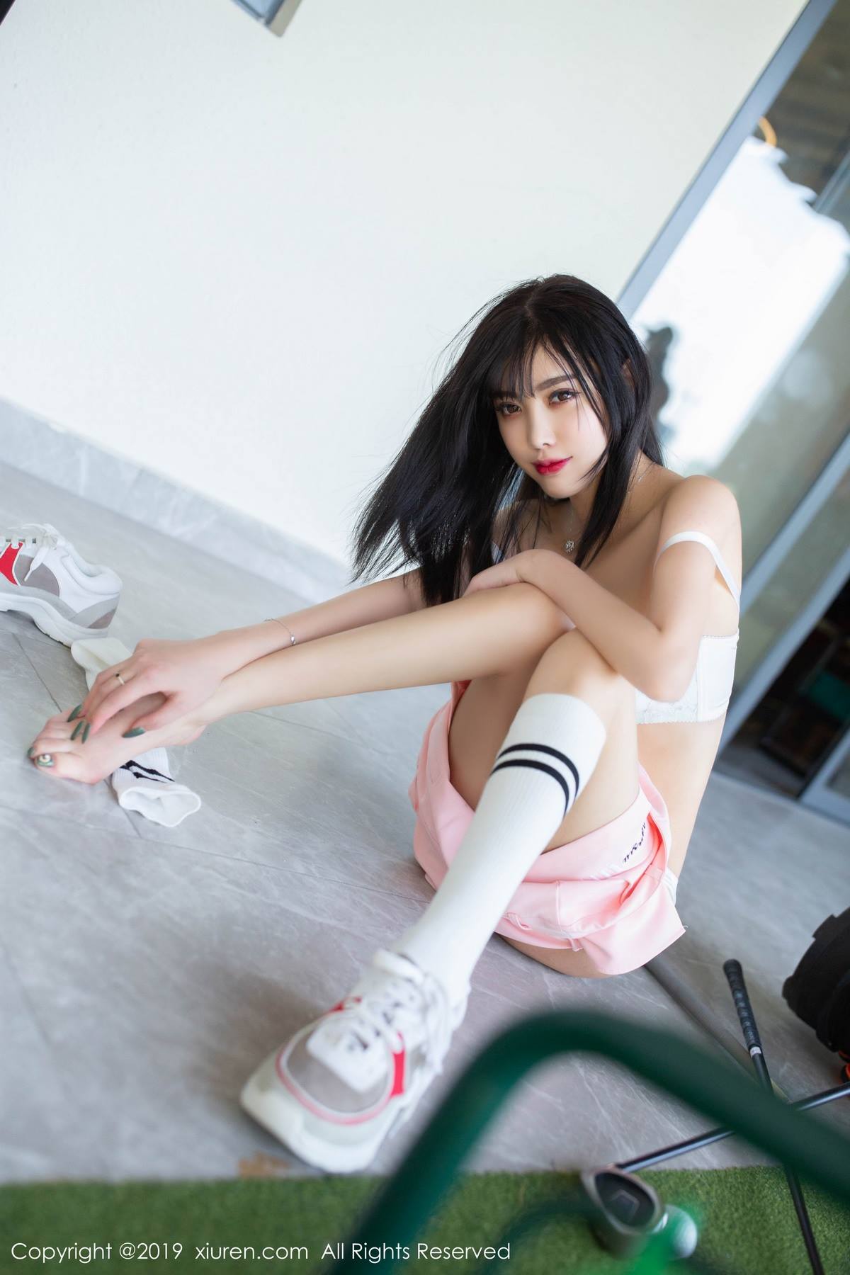 Xiuren秀人网-杨晨晨：霓裳曳云鬓，一顾倾城，再顾倾国