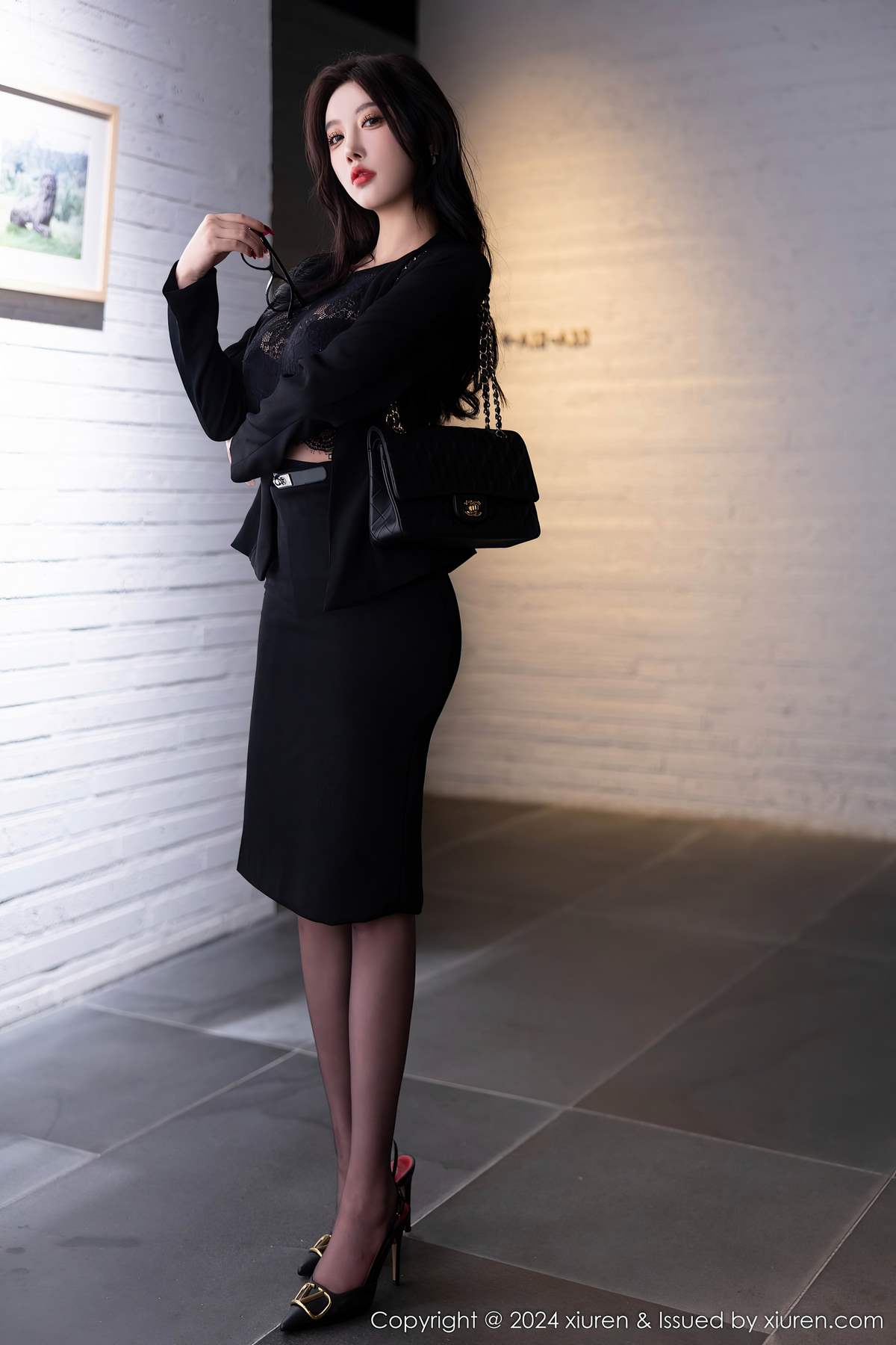 Xiuren秀人网-杨晨晨：晨曦薄雾间，一瞥惊鸿影摇曳