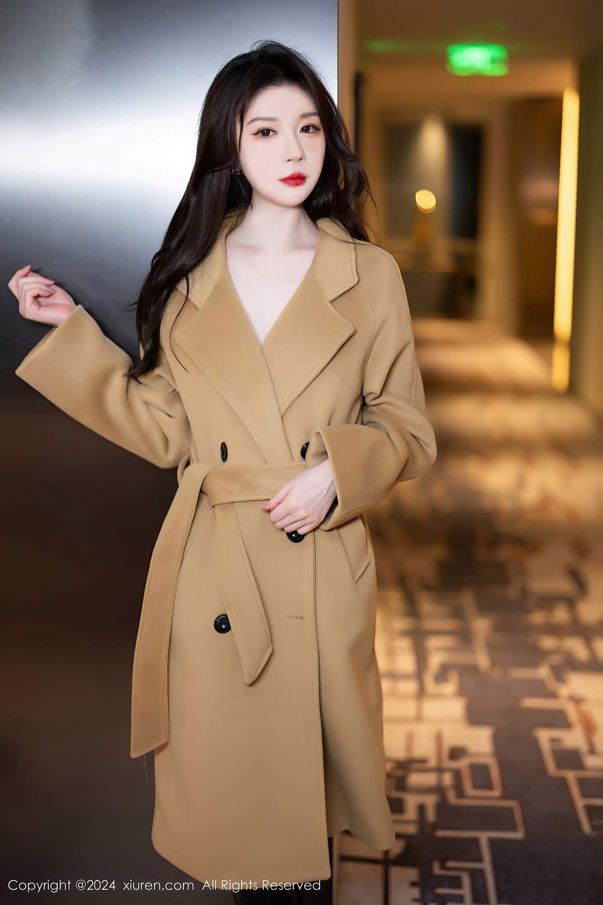 Xiuren秀人网-梦心玥：墨羽流香，夜色绘梦影