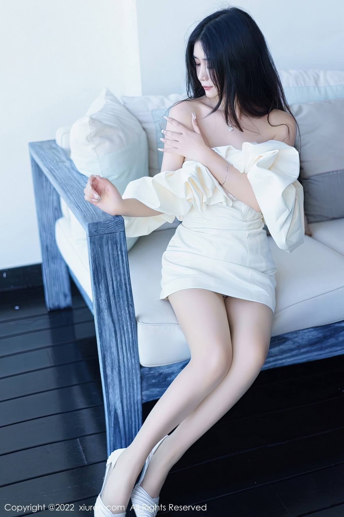laura阿姣_0m8i80.jpg
